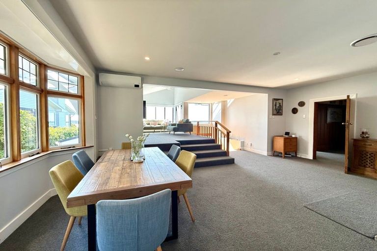 Photo of property in 18 Mount Pleasant Road, Mount Pleasant, Christchurch, 8081