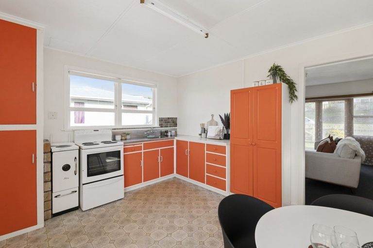 Photo of property in 46 Lupin Road, Otaki, 5512