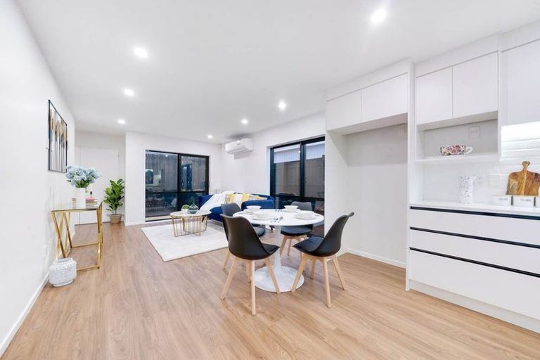 Photo of property in 14d Volante Avenue, Wattle Downs, Auckland, 2103