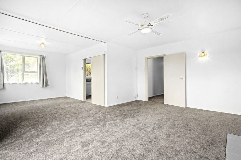 Photo of property in 36 Fantame Street, Cannons Creek, Porirua, 5024