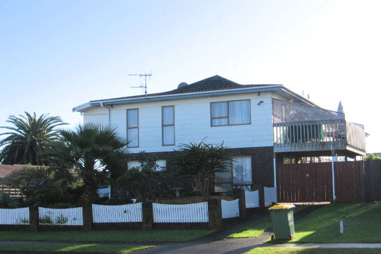 Photo of property in 13a Bramley Drive, Farm Cove, Auckland, 2012