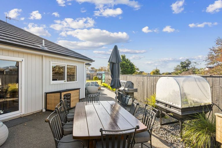 Photo of property in 155 Guildford Drive, Paraparaumu Beach, Paraparaumu, 5032