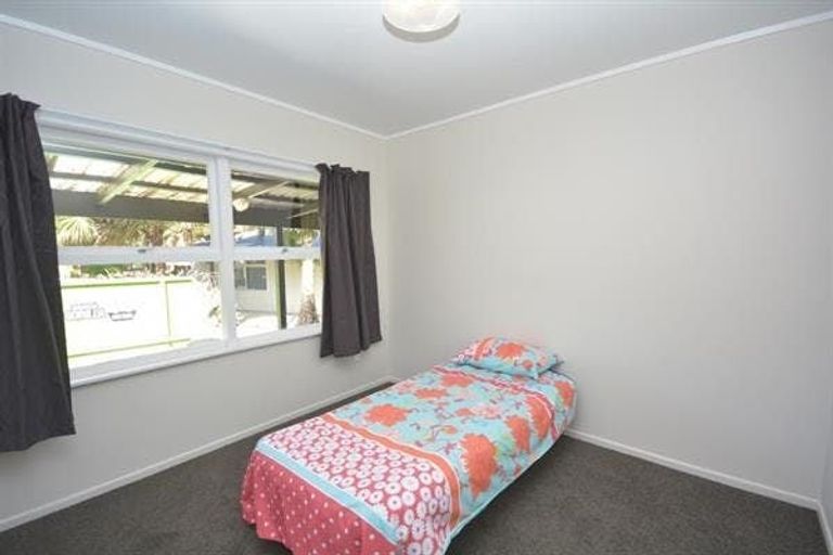 Photo of property in 55 Plumley Crescent, Mangere, Auckland, 2022