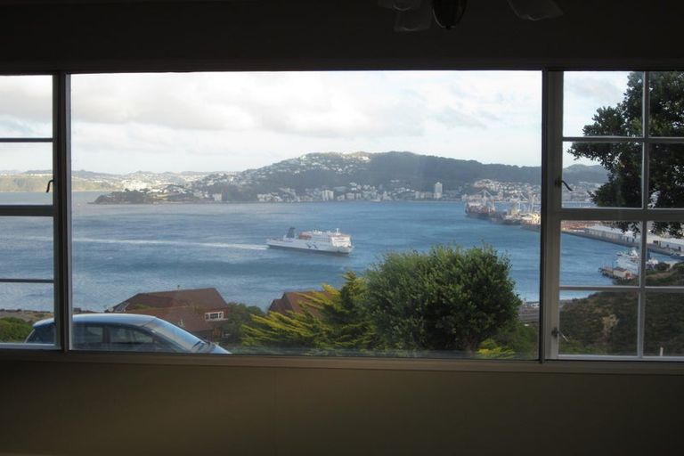 Photo of property in 64 Rama Crescent, Khandallah, Wellington, 6035