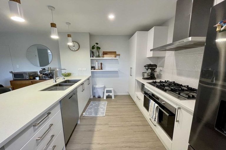 Photo of property in 51a Routley Drive, Glen Eden, Auckland, 0602