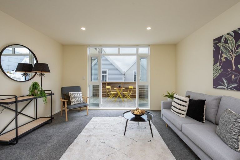 Photo of property in Pirie Street Townhouses, 28/35u Pirie Street, Mount Victoria, Wellington, 6011