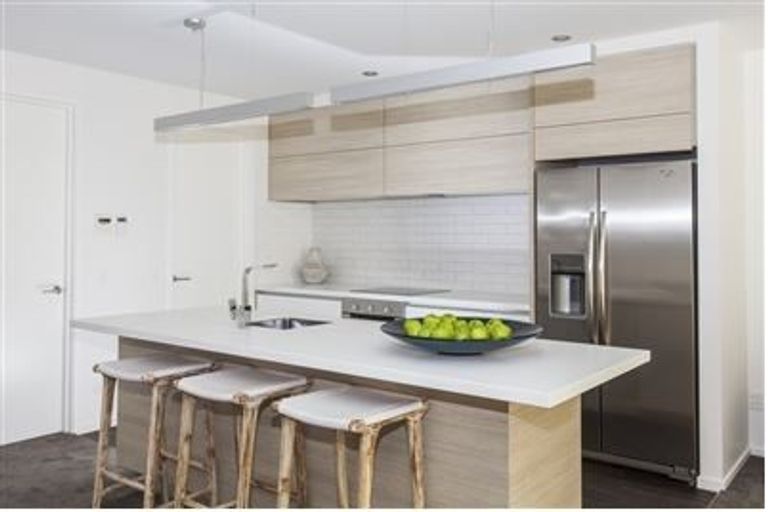 Photo of property in 4/275 Kilmore Street, Christchurch Central, Christchurch, 8011