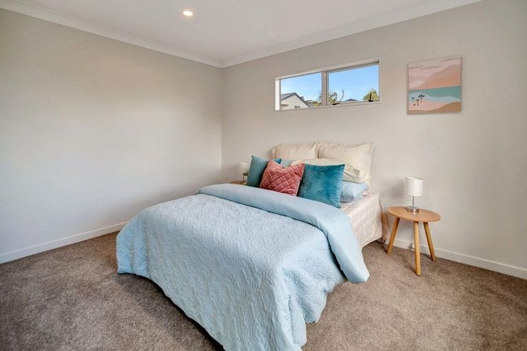Photo of property in 23 Laurel Oak Drive, Schnapper Rock, Auckland, 0632