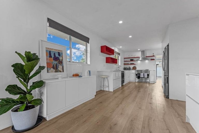 Photo of property in 80 Grove Road, Papakura, 2110