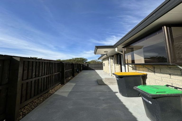 Photo of property in 128a Inwoods Close, Parklands, Christchurch, 8083
