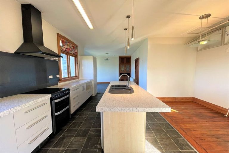Photo of property in 1 Cromer Street, Balclutha, 9230