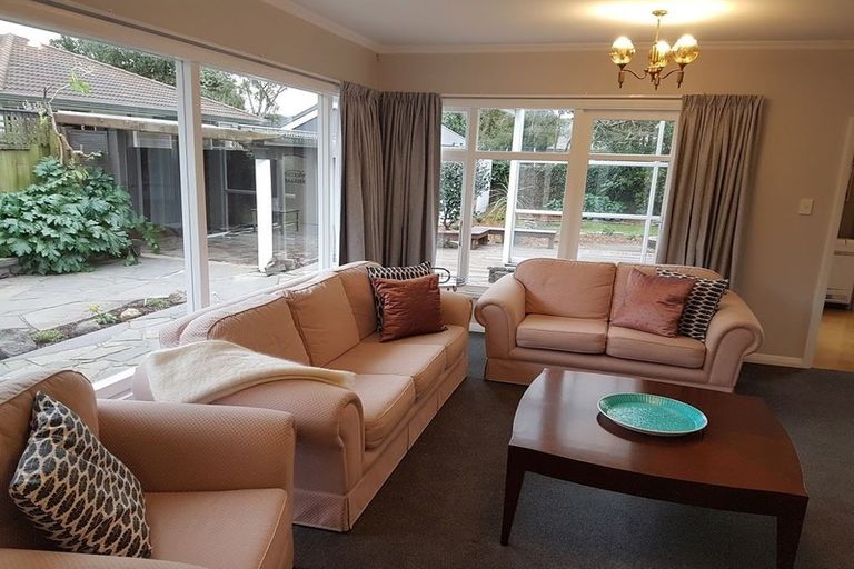 Photo of property in 77 Innes Road, St Albans, Christchurch, 8052