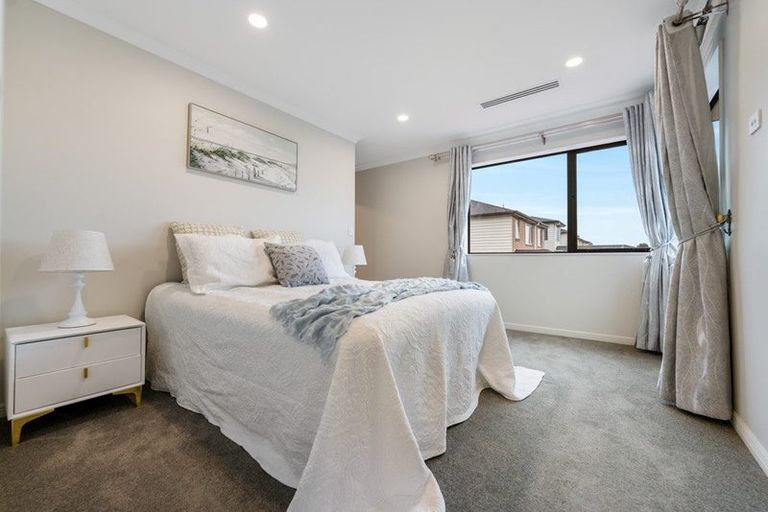 Photo of property in 11 Castlebane Drive, Flat Bush, Auckland, 2019