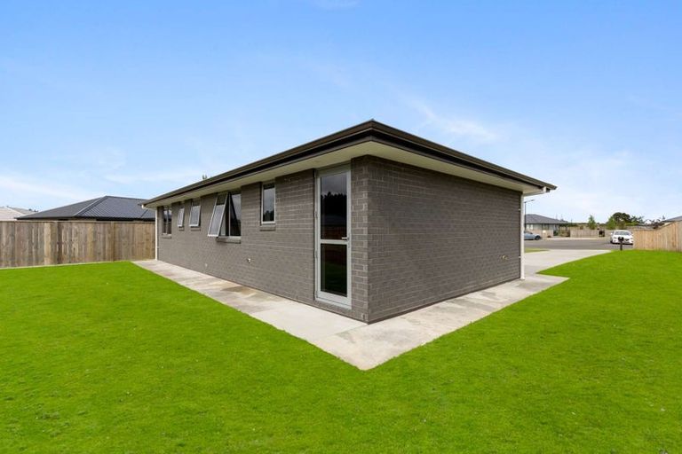 Photo of property in 35 Oldfield Lane, Marton, 4710