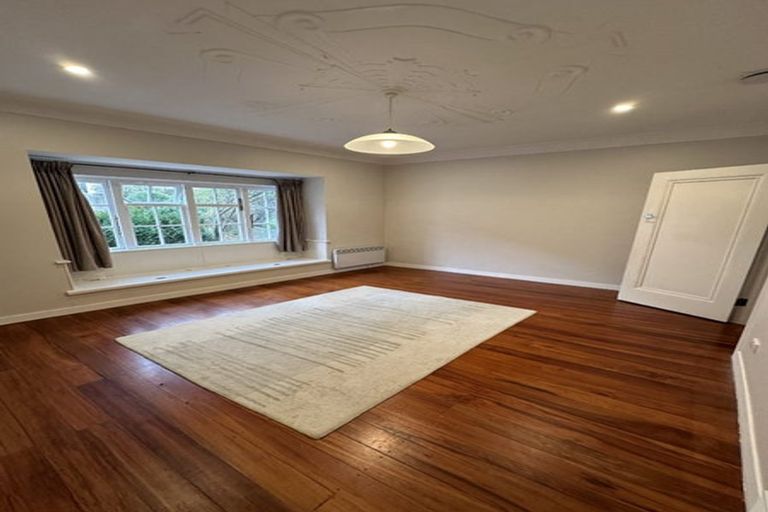 Photo of property in 185a Sutherland Road, Lyall Bay, Wellington, 6022