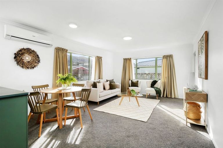 Photo of property in 13 Rawson Street, Tawa, Wellington, 5028