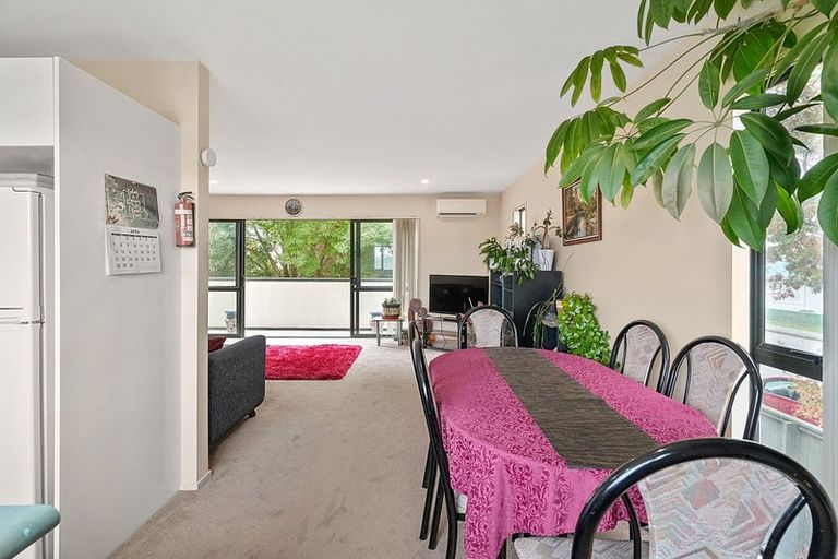 Photo of property in 47 Peverel Street, Riccarton, Christchurch, 8041