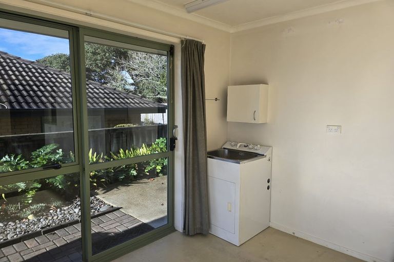 Photo of property in 31 Ambury Road, Mangere Bridge, Auckland, 2022
