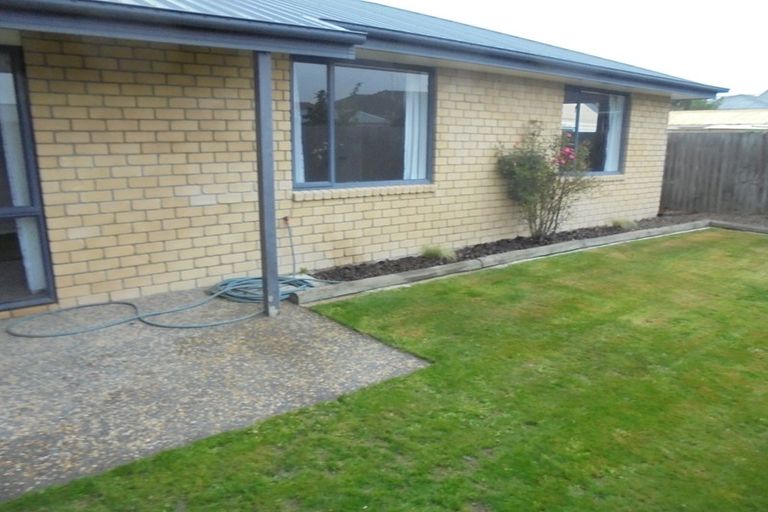 Photo of property in 104a Springs Road, Hornby, Christchurch, 8042