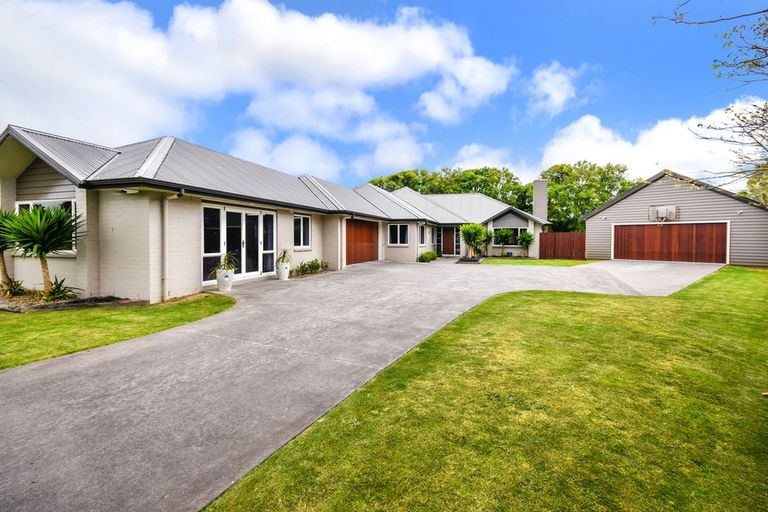 Photo of property in 5 Glencairn Place, Buckland, Pukekohe, 2677