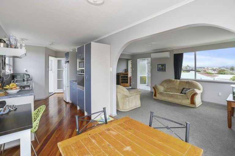 Photo of property in 15 Mount View Place, Spotswood, New Plymouth, 4310
