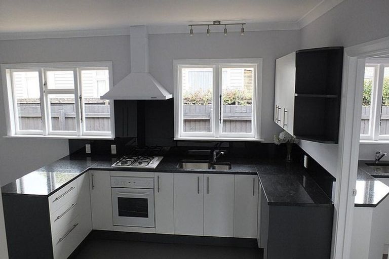 Photo of property in 2/130a Springs Road, Hornby, Christchurch, 8042