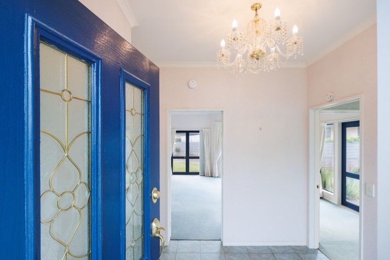Photo of property in 8 Martin Street, Palmerston North, 4414