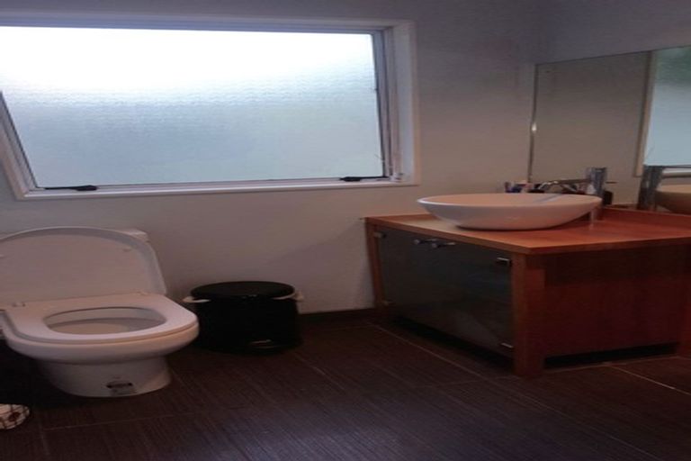 Photo of property in 2f4 Takatimu Way, Johnsonville, Wellington, 6037