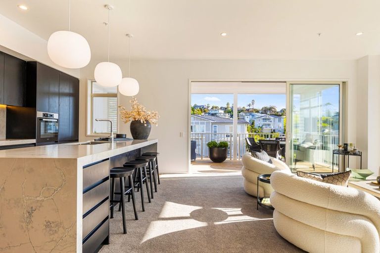 Photo of property in Eaves Bush Parade, Orewa, 0931
