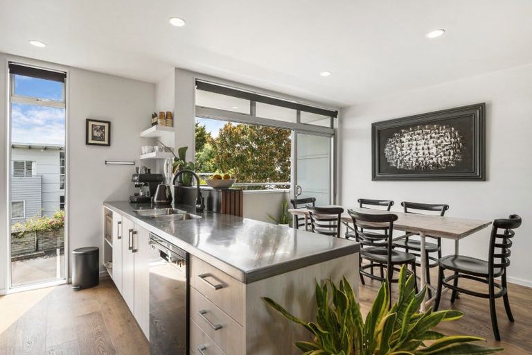 Photo of property in Habitat Apartments, 6/31 Byron Avenue, Takapuna, Auckland, 0622