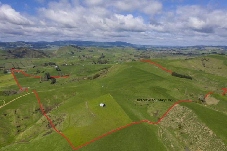 Photo of property in 196 Happy Valley Road, Owhiro Bay, Wellington, 6023