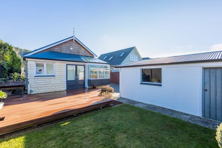 Photo of property in 31 Hardwicke Street, Sumner, Christchurch, 8081