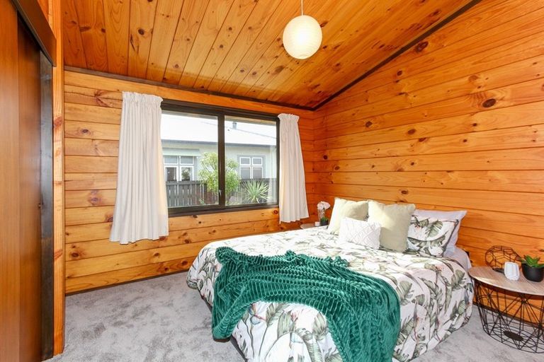 Photo of property in 247 Tukapa Street, Westown, New Plymouth, 4310