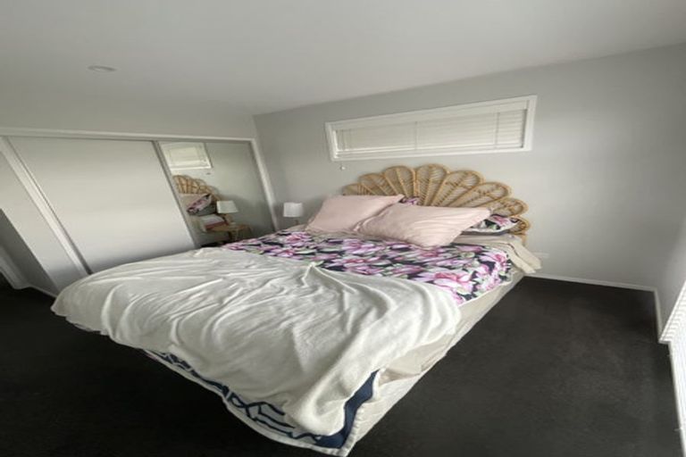 Photo of property in 12 Lamborn Drive, Papakura, 2110