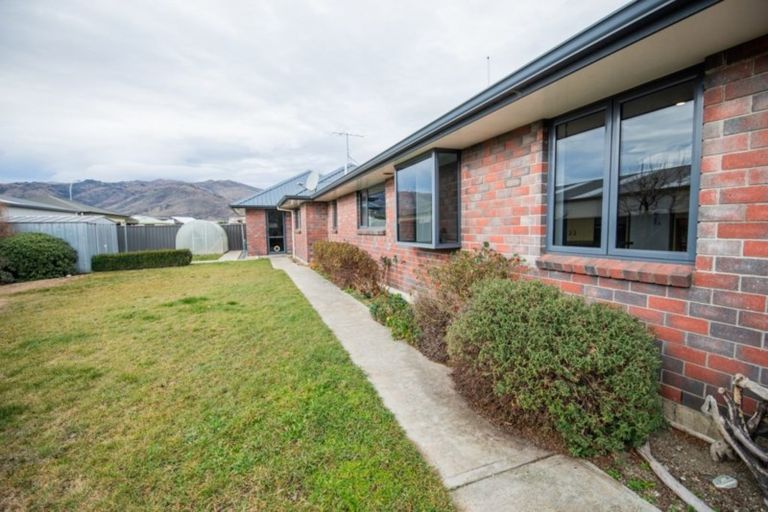 Photo of property in Cromwell Motels, 3 Gavan Street, Cromwell, 9310