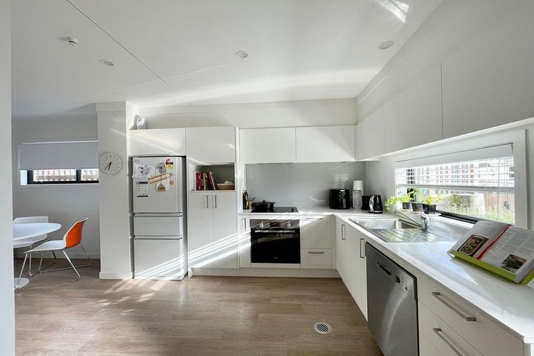 Photo of property in 4/8 James Laurie Street, Henderson, Auckland, 0612