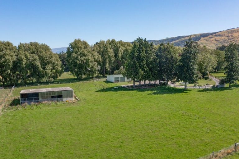 Photo of property in 19 Tirohanga Road, North Taieri, Mosgiel, 9092