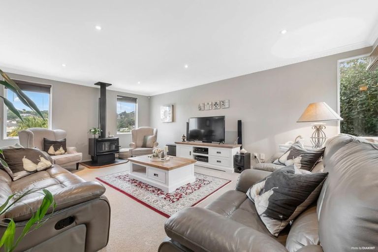 Photo of property in 51 Helvetia Drive, Browns Bay, Auckland, 0630