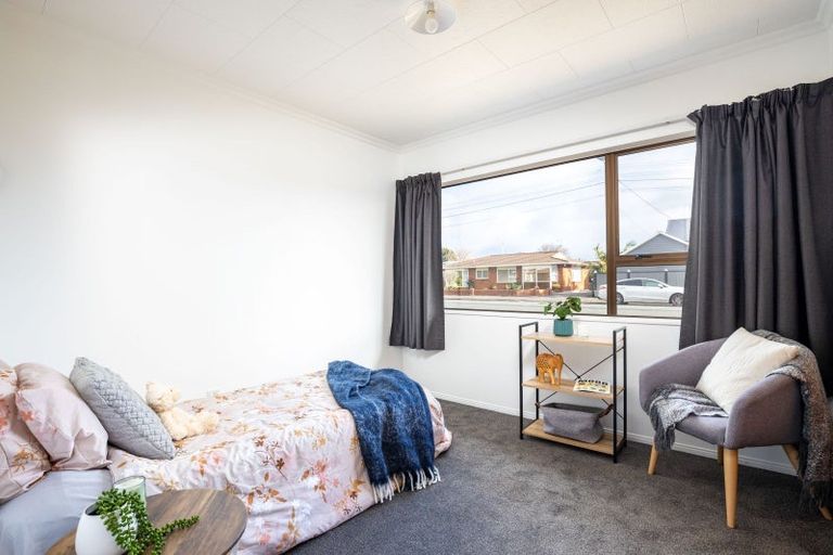 Photo of property in 19 Tukapa Street, Westown, New Plymouth, 4310