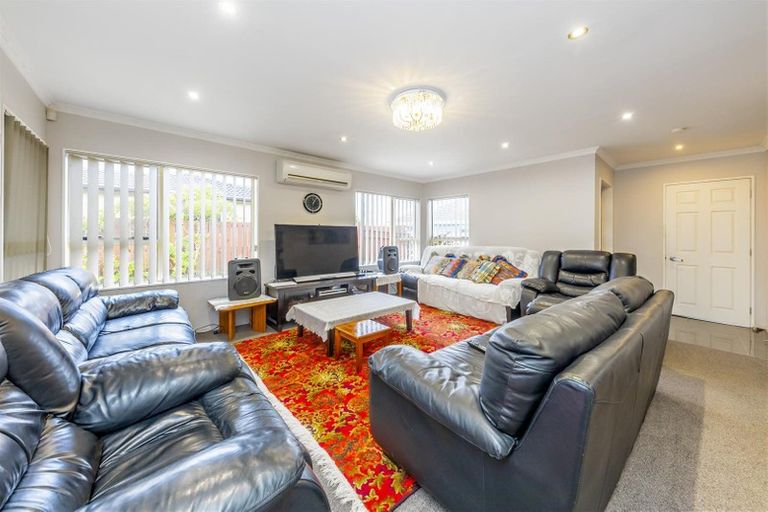 Photo of property in 43a Gray Avenue, Mangere East, Auckland, 2024
