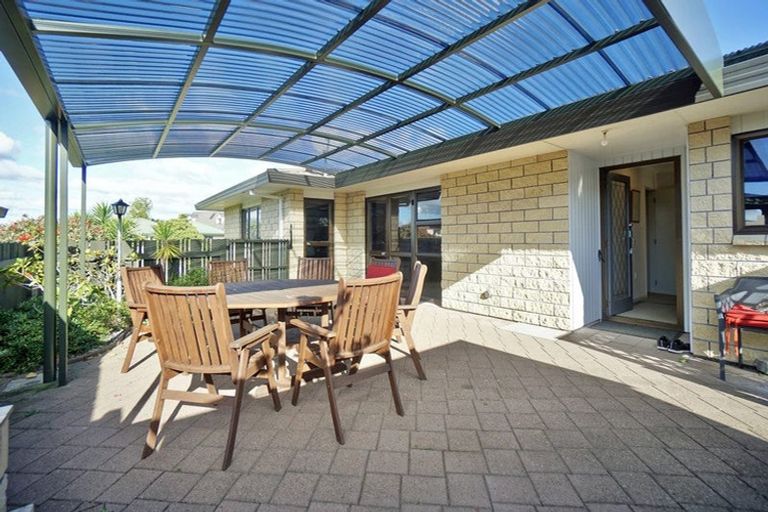 Photo of property in 8 Randell Place, Te Puke, 3119