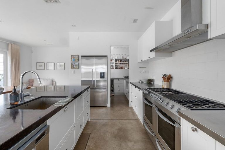 Photo of property in 66r Echo Valley Way, Tauriko, Tauranga, 3110
