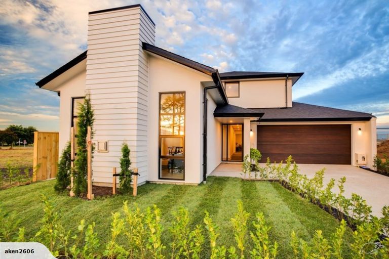 Photo of property in 14 Makete Crescent, Hobsonville, Auckland, 0618