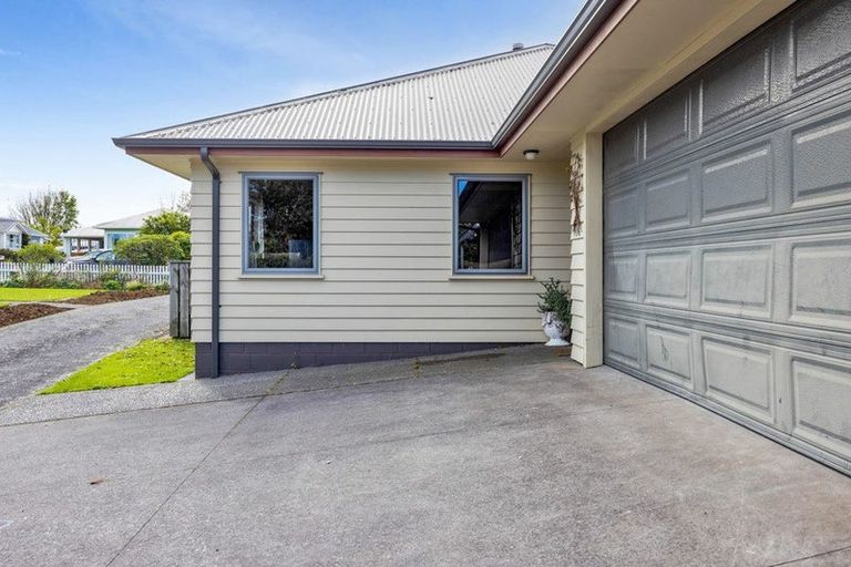 Photo of property in 13 Craig Street, Stratford, 4332