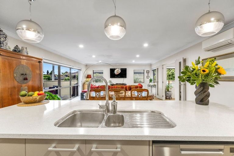 Photo of property in 117b Kawaha Point Road, Kawaha Point, Rotorua, 3010