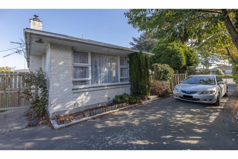 Photo of property in 11 Masham Road, Broomfield, Christchurch, 8042