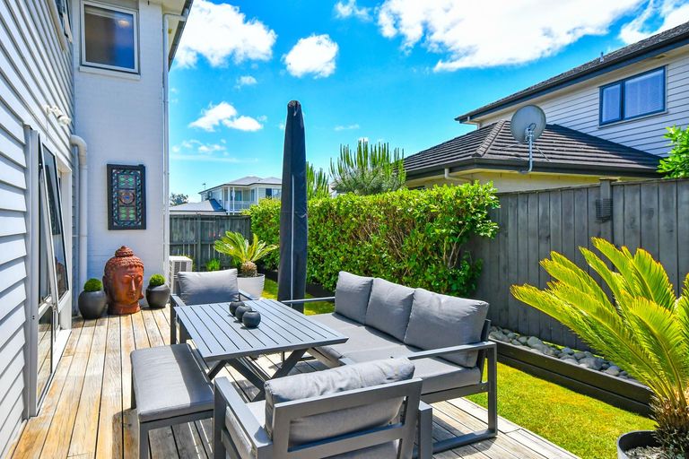 Photo of property in 10 Bayvista Drive, Karaka, Papakura, 2113
