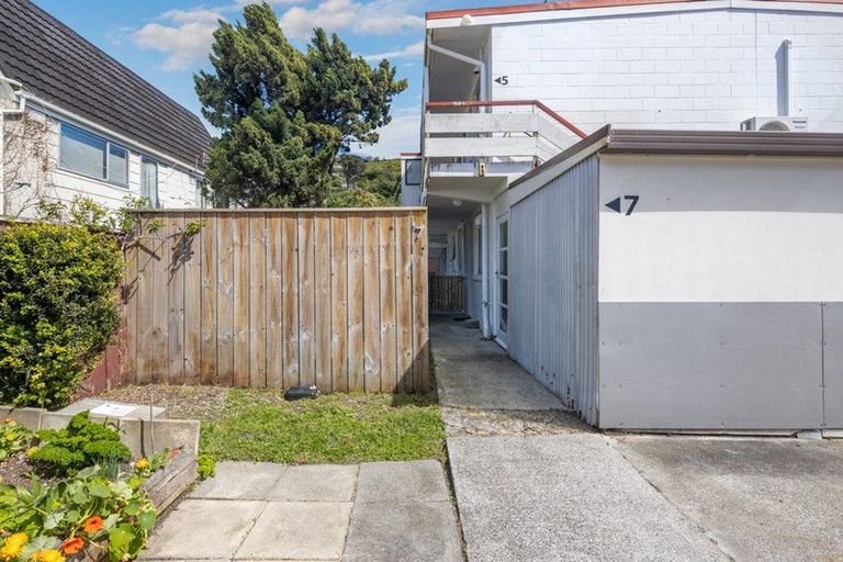 Photo of property in 72u7 Freyberg Street, Lyall Bay, Wellington, 6022