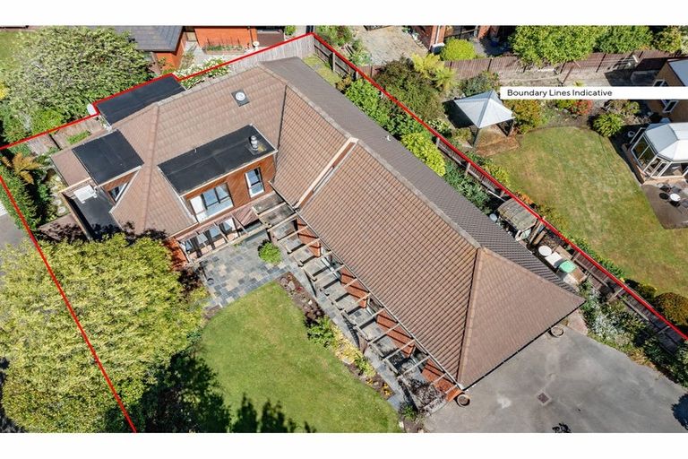 Photo of property in 30 Derenzy Place, Avonhead, Christchurch, 8042