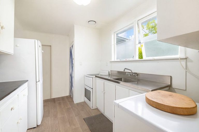 Photo of property in 522 Beach Road, Murrays Bay, Auckland, 0630